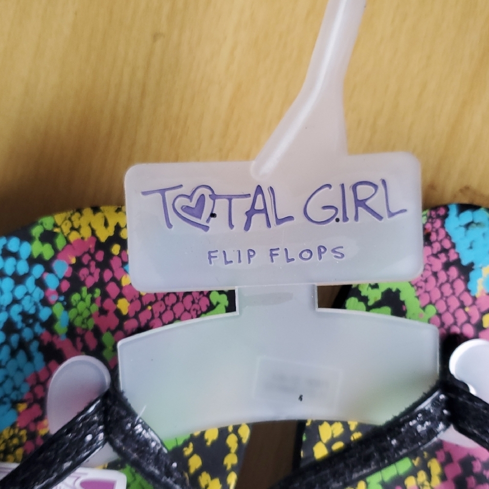 Total Girl Multicolor Pattern Flip Flops - Picture 2 of 4